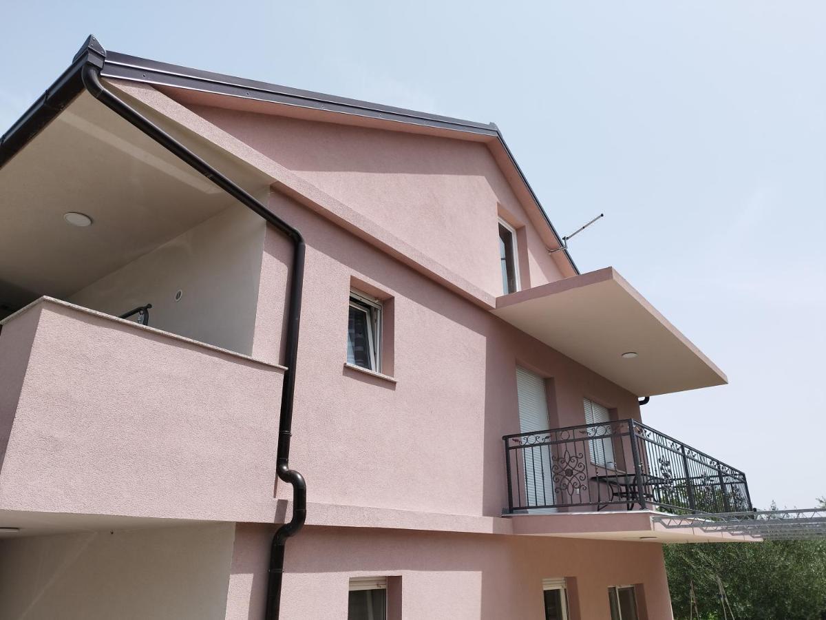 Apartman Hope Zmijavci Exteriér fotografie